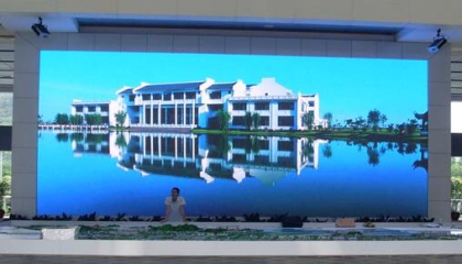 重慶小間距LED普及技術(shù)與成本平衡很關(guān)鍵